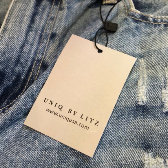 Distressed jeans - Picture 6 of 8